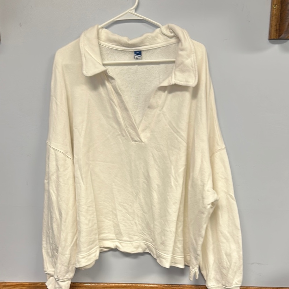Old Navy XXL cream Long Sleeve Collared Sweatshirt